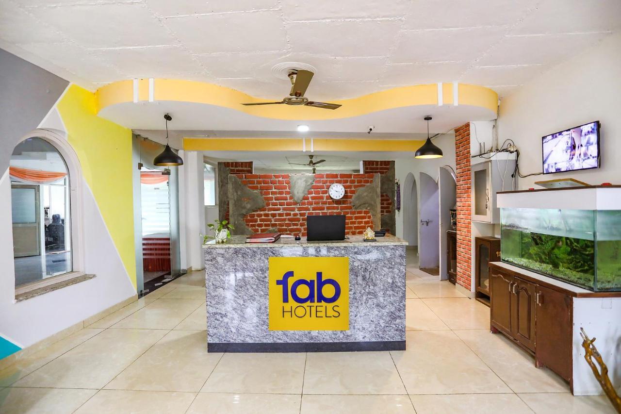 Fabhotel Aravali Suites 古尔冈 外观 照片