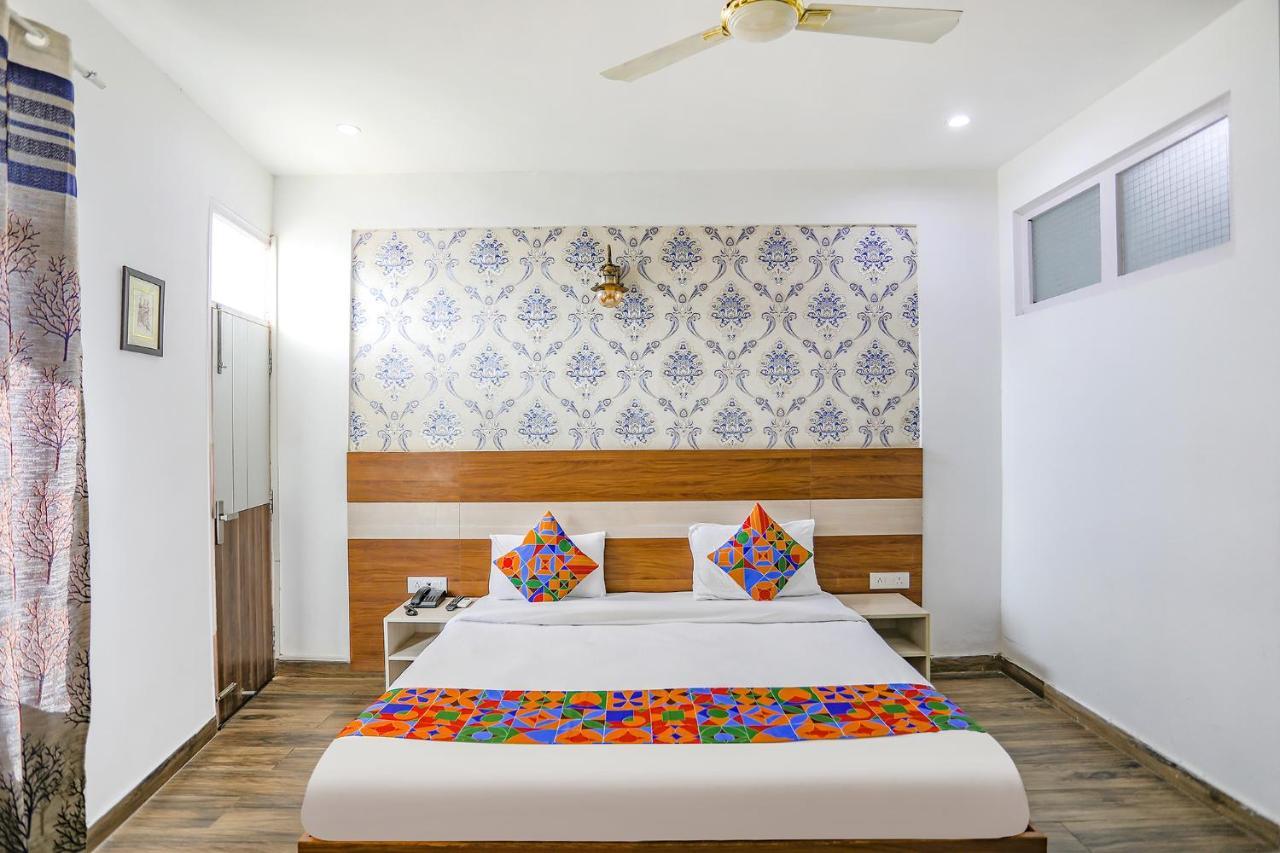 Fabhotel Aravali Suites 古尔冈 外观 照片