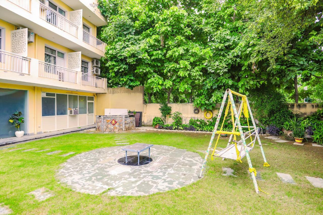 Fabhotel Aravali Suites 古尔冈 外观 照片