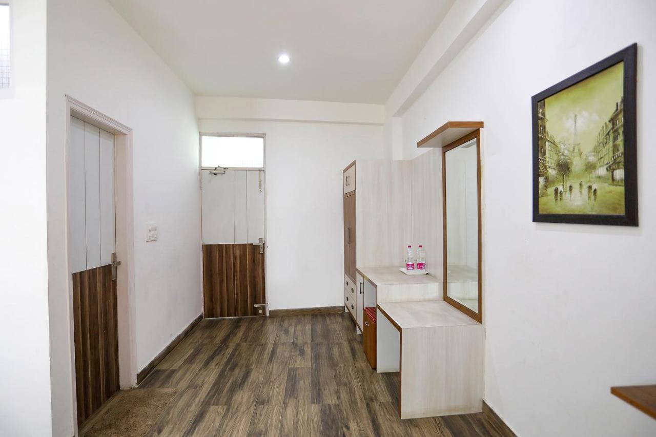 Fabhotel Aravali Suites 古尔冈 外观 照片