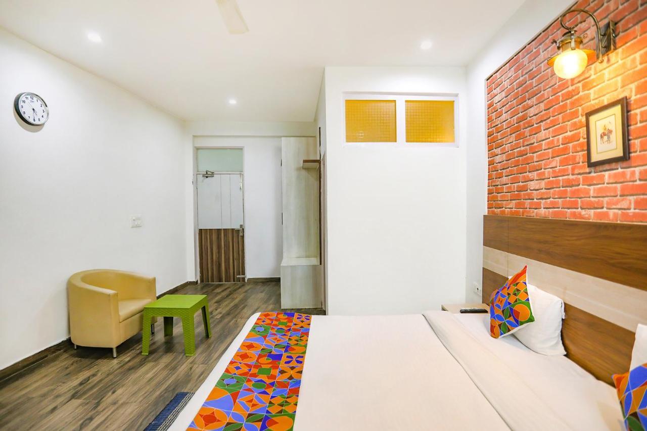 Fabhotel Aravali Suites 古尔冈 外观 照片